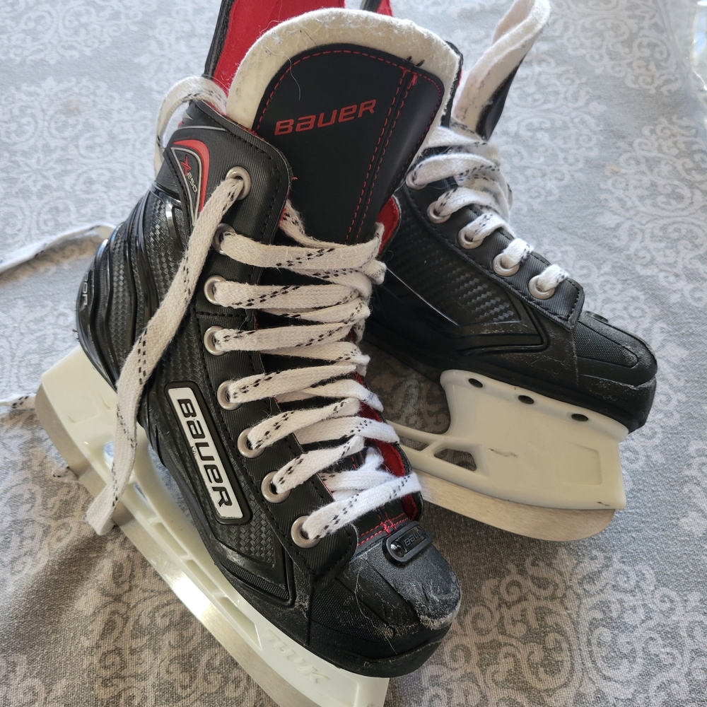 Bauer Black and White Ice Hockey Skates